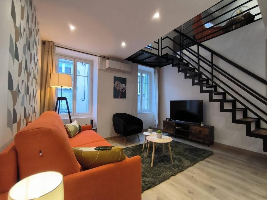 Apartmán T2 -55M2- Elegant Et Chaleureux Montbrison Exteriér fotografie